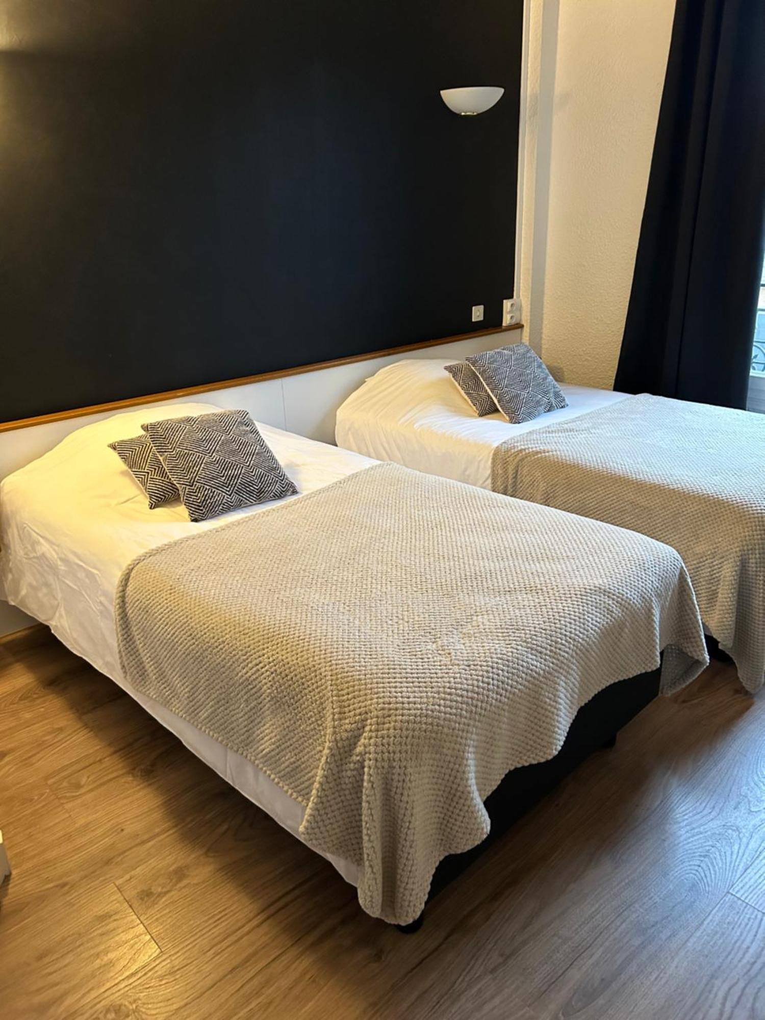 Hotel Du Pot D'Etain シャロン・アン・シャンパーニュ エクステリア 写真